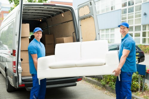 Secure storage units in Balham for household and business belongings