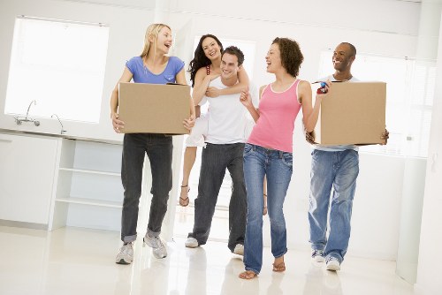 Flat removals in Balham with careful packing and transport preparation
