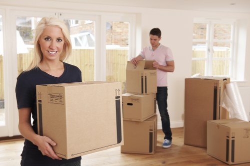 Affordable man with a van in Balham for home and office transport